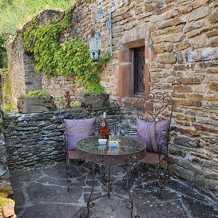 Chambre D'Hotes Au Chateau De Belcastel Belcastel  Exterior foto
