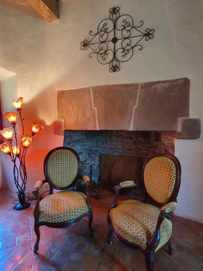 Chambre D'Hotes Au Chateau De Belcastel Exterior foto