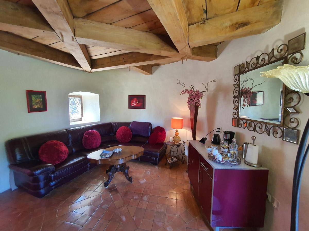 Chambre D'Hotes Au Chateau De Belcastel Belcastel  Exterior foto